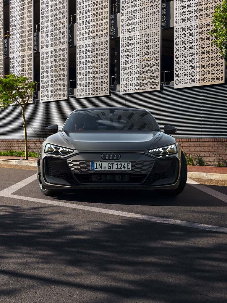 Audi RS e-tron GT front view